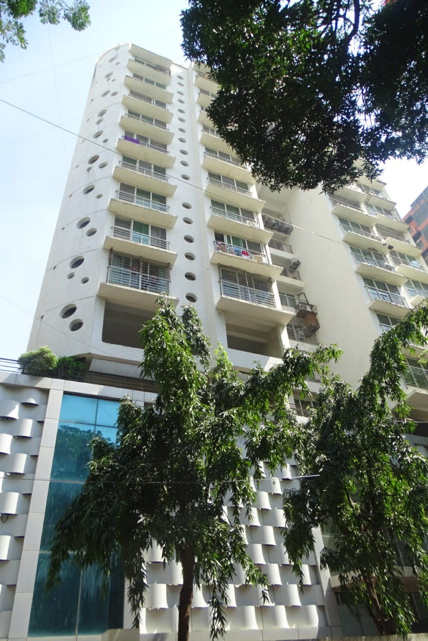 4 BHK Fully Furnished in Khandelwal Apartment , Khar West